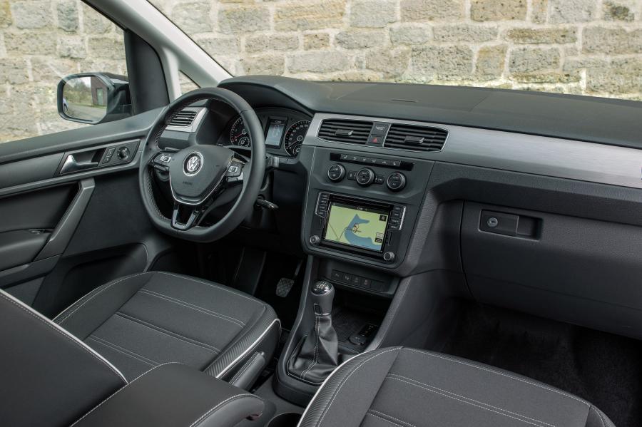 Торпедо Volkswagen Caddy Edition 35 2016 года  (фото 9 из 9)